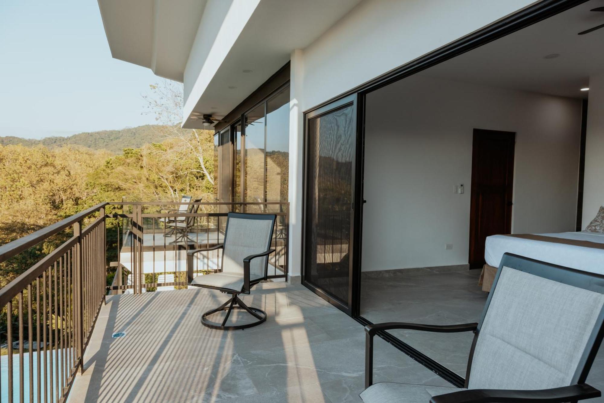 Vida Palace Jacó Esterno foto